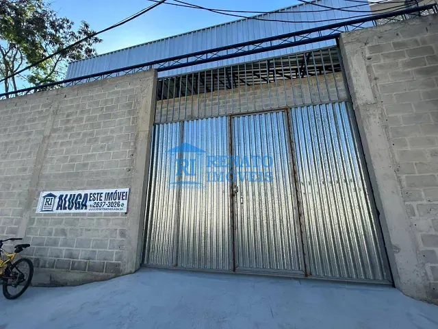 Galpão / Barracão com 600m², para alugar, no bairro Centro em Maricá