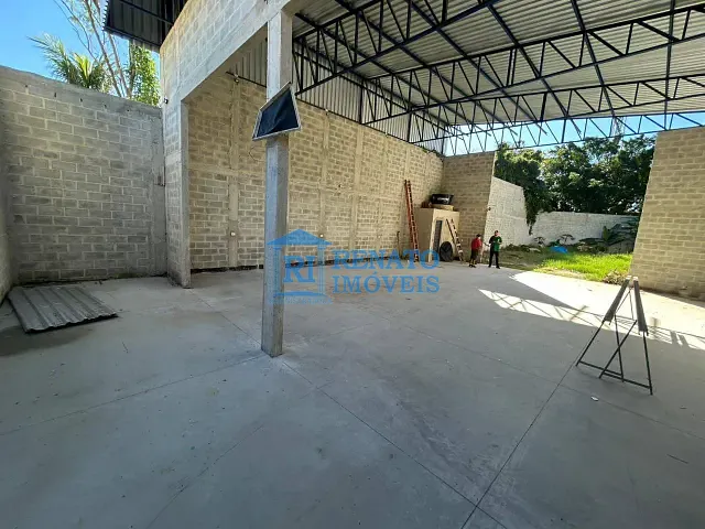 Galpão / Barracão com 600m², para alugar, no bairro Centro em Maricá
