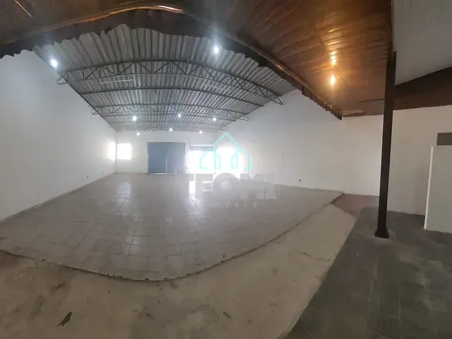 Galpão / Barracão à venda, no bairro Terra Nova em Taubaté