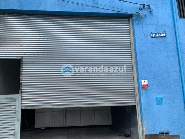 Galpão / Barracão com 1000m², para alugar, no bairro Vila Suissa em Mogi das Cruzes