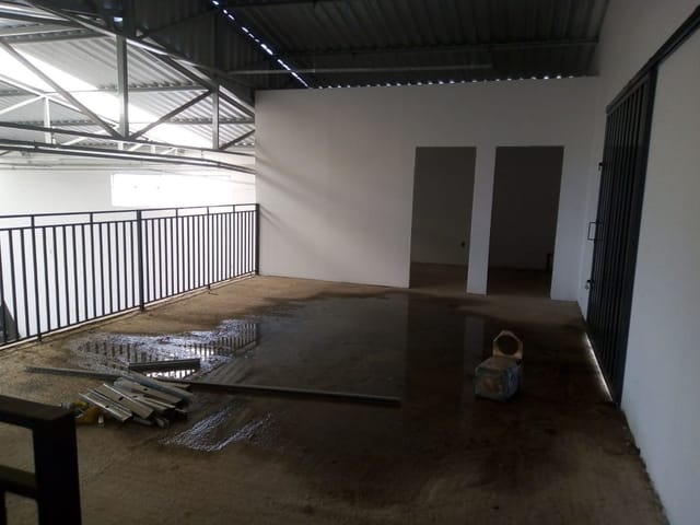 Galpão / Barracão com 700m², para alugar, no bairro Rio do Peixe em Cambuí