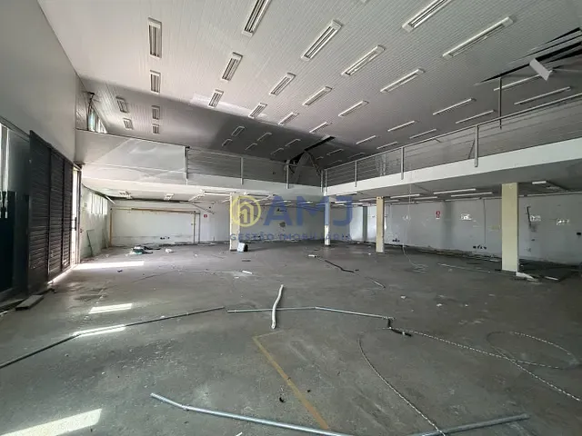 Galpão / Barracão com 51871m², para alugar, no bairro Setor Coimbra em Goiânia