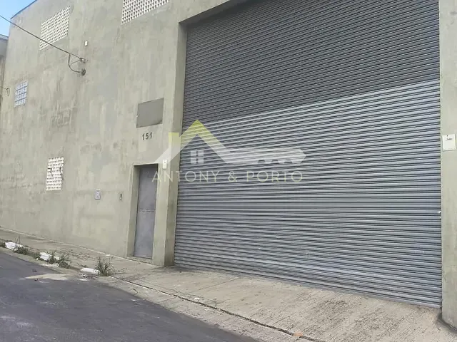 Galpão / Barracão para alugar, no bairro Jardim Munhoz em Guarulhos