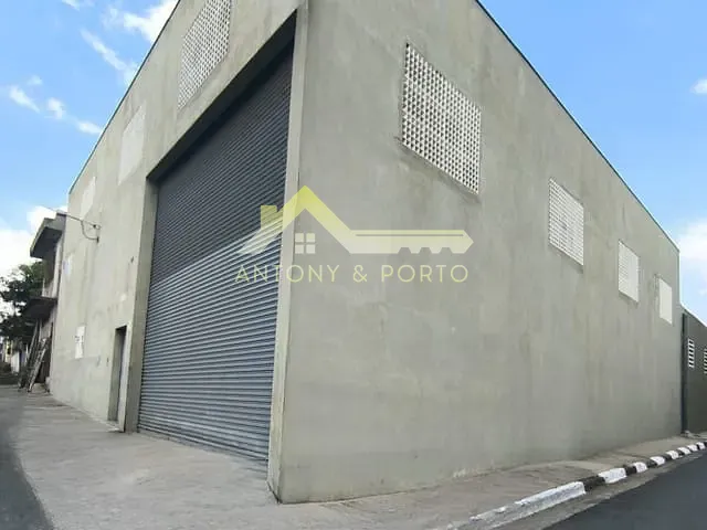 Galpão / Barracão para alugar, no bairro Jardim Munhoz em Guarulhos