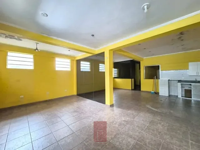 Galpão / Barracão à venda ou para alugar, no bairro Casa Verde em São Paulo