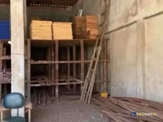 Galpão / Barracão com 400m², para alugar, no bairro Parque Jóquei Club em Campos dos Goytacazes