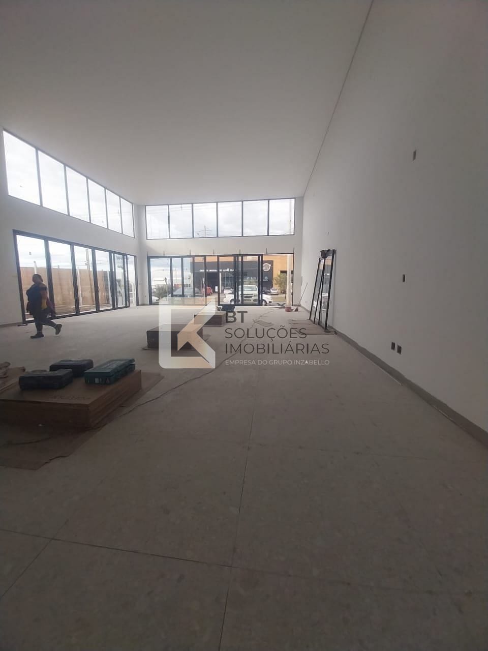 Depósito-Galpão-Armazém para alugar, 285m² - Foto 1