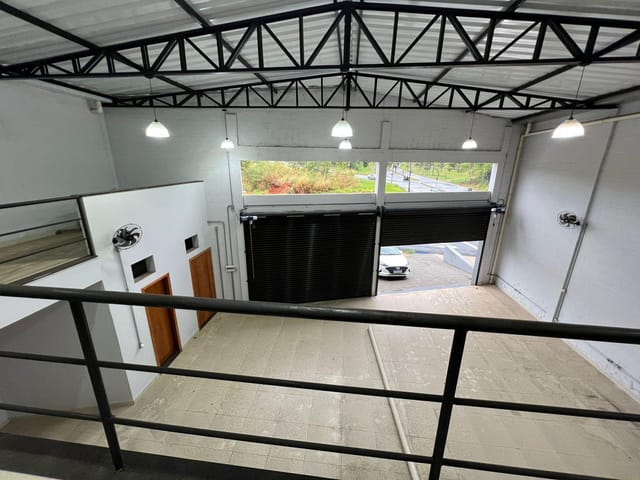 Foto do Galpão / Barracão - Barracão para locação na Av. Rio das Pedras – Piracicaba/SP | 370m², mezanino e localização estratégica | PiraHost Soluções de Negócios Ltda