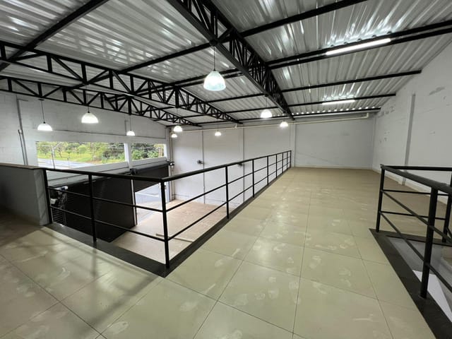 Foto do Galpão / Barracão - Barracão para locação na Av. Rio das Pedras – Piracicaba/SP | 370m², mezanino e localização estratégica | PiraHost Soluções de Negócios Ltda