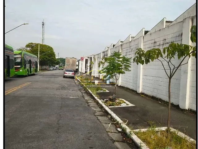 Galpão / Barracão com 7138m², para alugar, no bairro Vila Leopoldina em São Paulo