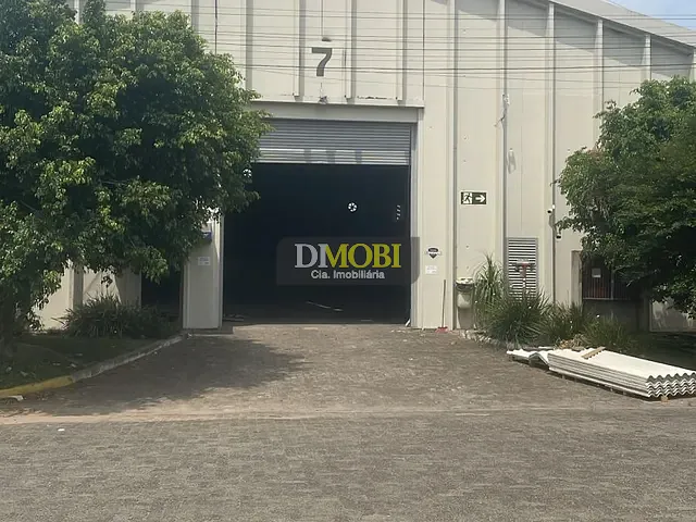 Galpão / Barracão com 1350m², para alugar, no bairro Moradas do Sobrado em Gravataí