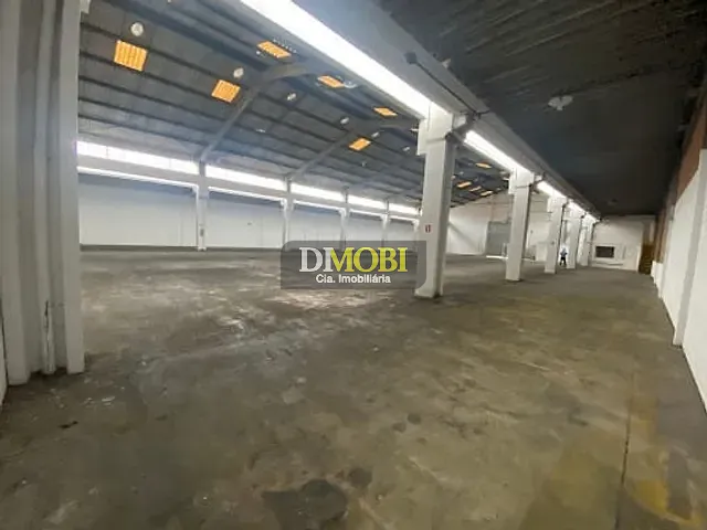 Galpão / Barracão com 1350m², para alugar, no bairro Moradas do Sobrado em Gravataí