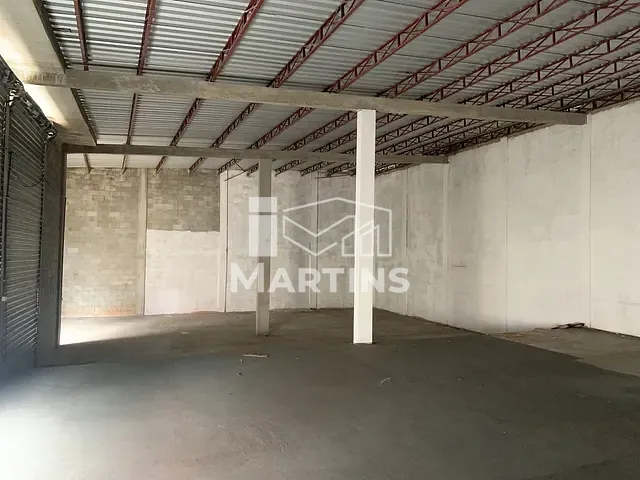 Galpão / Barracão para alugar, no bairro Jardim Valo Velho em Itapecerica da Serra