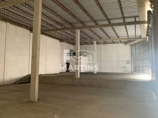 Galpão / Barracão para alugar, no bairro Jardim Valo Velho em Itapecerica da Serra