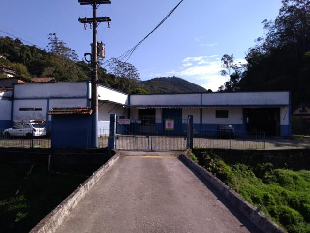 Galpão / Barracão com 3900m², à venda, no bairro Centro em Petrópolis