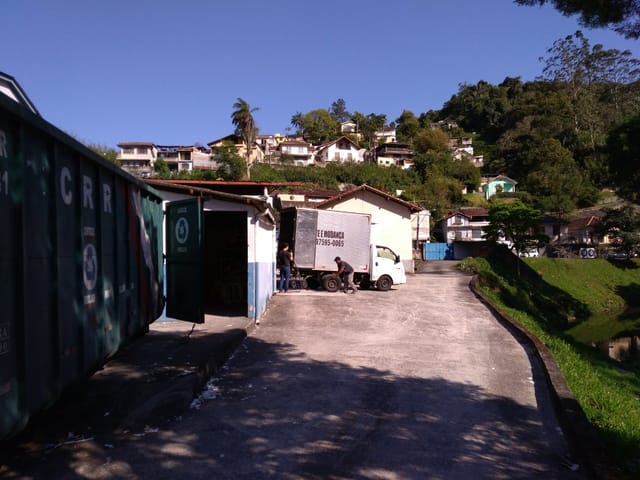 Galpão / Barracão com 3900m², à venda, no bairro Centro em Petrópolis