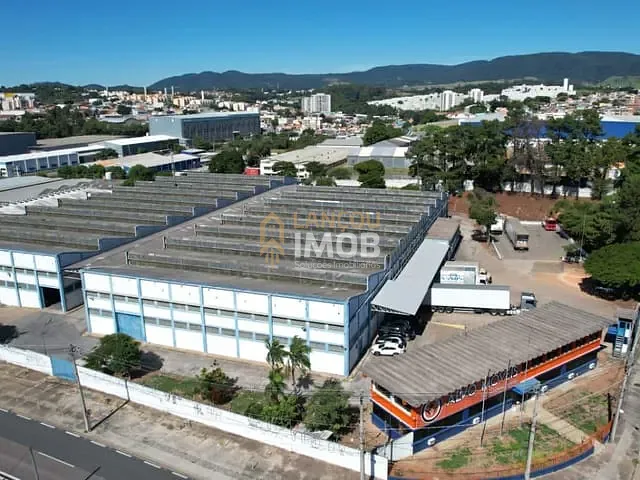 Galpão / Barracão com 18000m², à venda ou para alugar, no bairro Vila Cantoni em Jundiaí