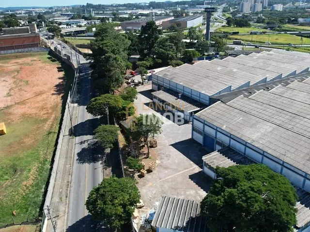 Galpão / Barracão com 18000m², à venda ou para alugar, no bairro Vila Cantoni em Jundiaí