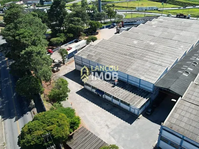 Galpão / Barracão com 18000m², à venda ou para alugar, no bairro Vila Cantoni em Jundiaí
