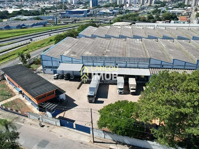 Galpão / Barracão com 18000m², à venda ou para alugar, no bairro Vila Cantoni em Jundiaí