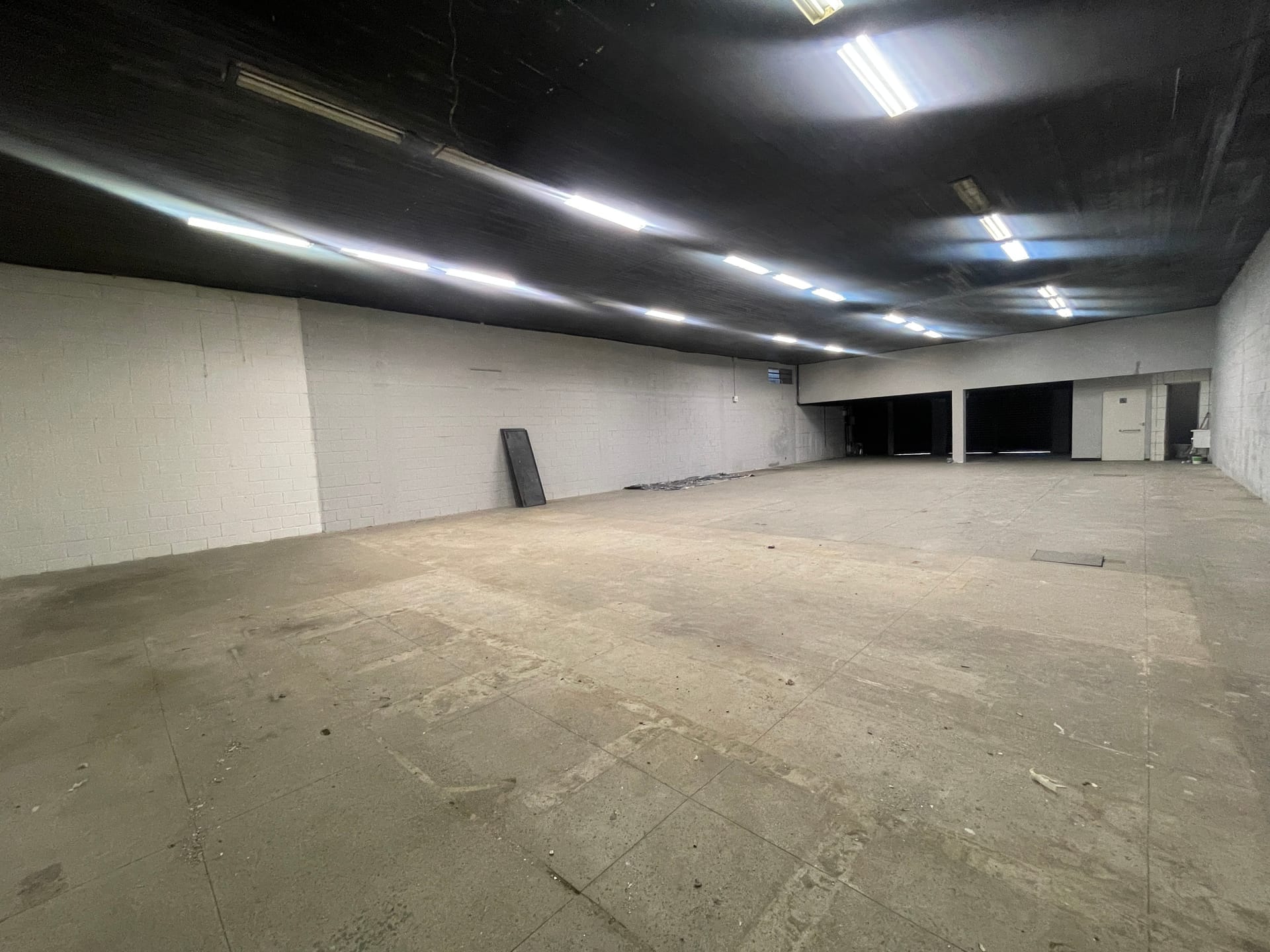 Galpão para alugar com 422m² no bairro Jaqueline em Belo Horizonte/MG