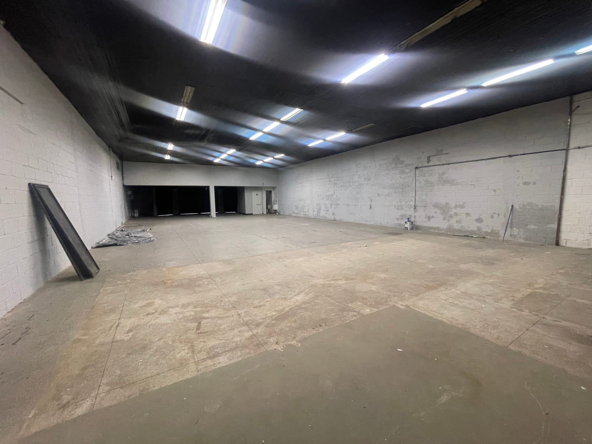 Galpão para alugar com 422m² no bairro Jaqueline em Belo Horizonte/MG
