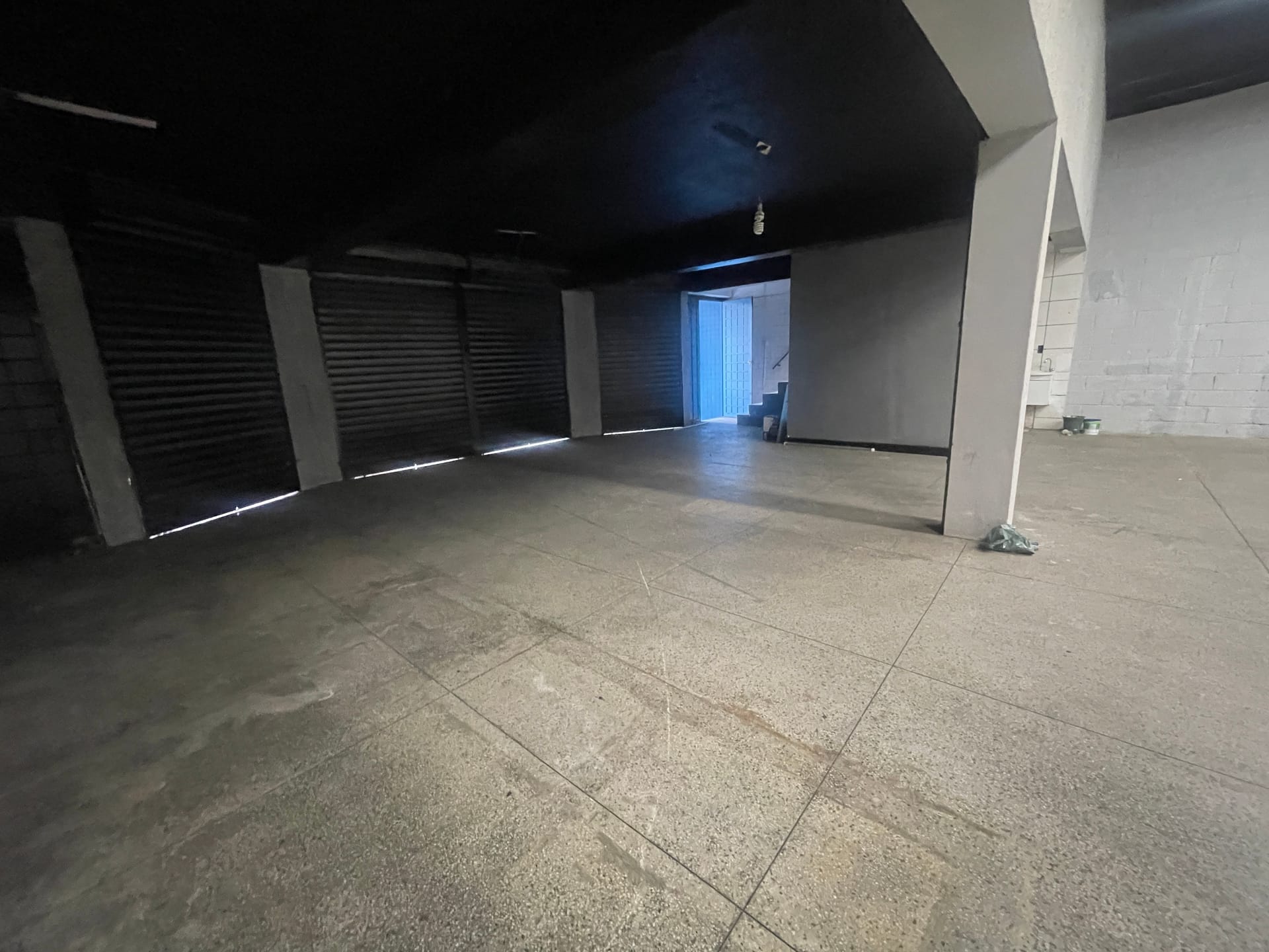 Galpão para alugar com 422m² no bairro Jaqueline em Belo Horizonte/MG