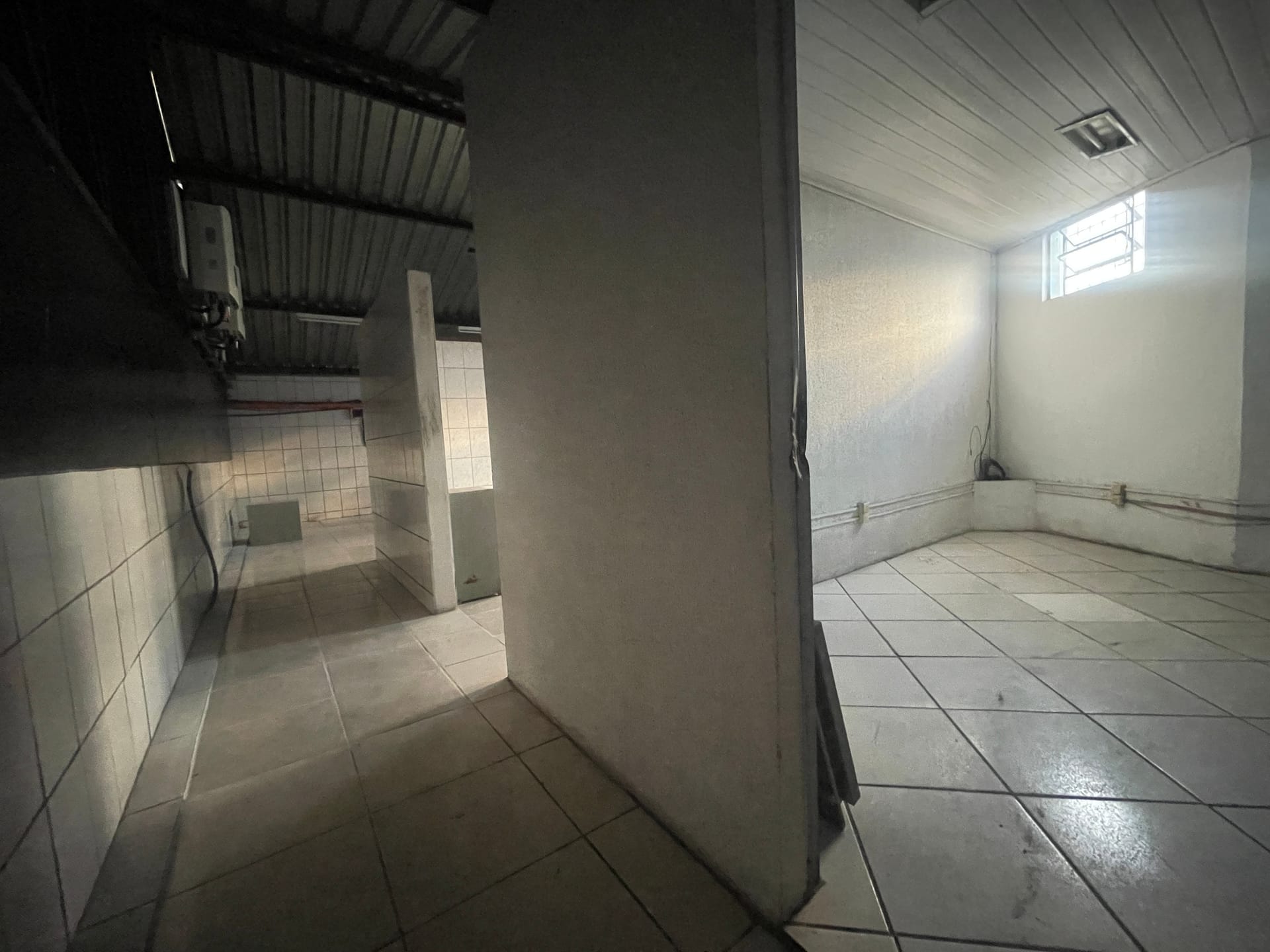 Galpão para alugar com 422m² no bairro Jaqueline em Belo Horizonte/MG