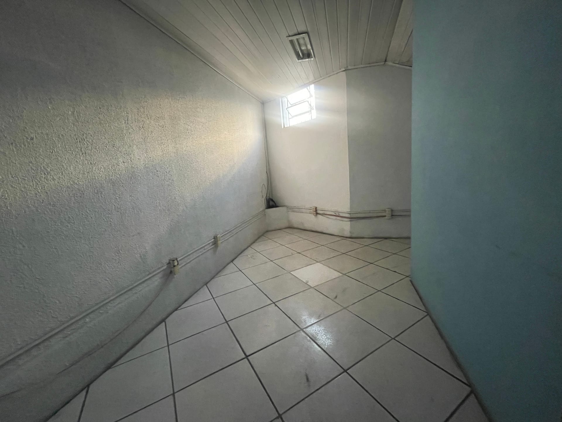 Galpão para alugar com 422m² no bairro Jaqueline em Belo Horizonte/MG