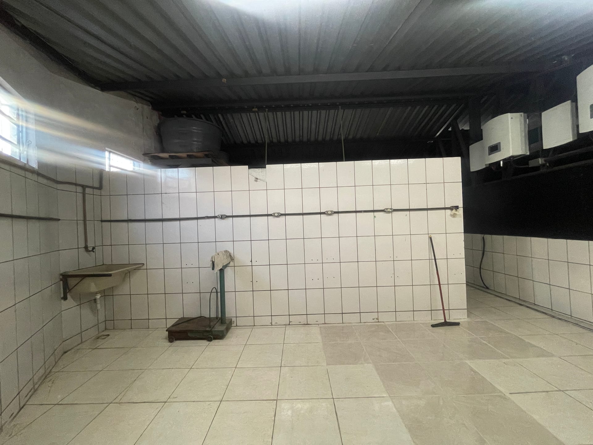 Galpão para alugar com 422m² no bairro Jaqueline em Belo Horizonte/MG
