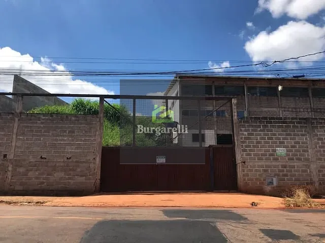 Galpão / Barracão com 1500m², para alugar, no bairro Novo Água Limpa em Lavras