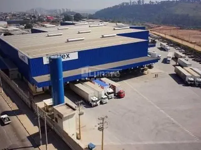 Galpão / Barracão com 37560m², para alugar, no bairro Centro em Cajamar