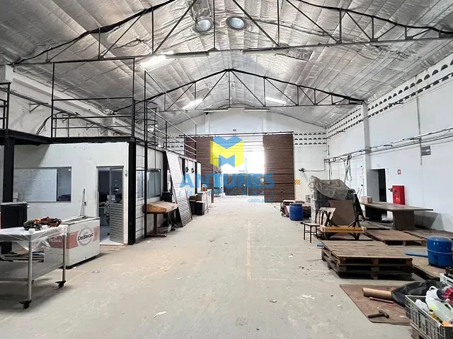 Galpão / Barracão com 864m², para alugar, no bairro Prazeres em Jaboatão dos Guararapes