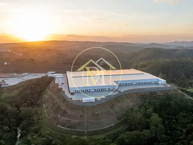 Galpão / Barracão com 9462m², para alugar, no bairro Aracariguama em Araçariguama