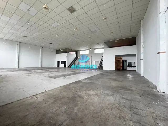 Galpão / Barracão com 630m², para alugar, no bairro Morada do Vale III em Gravataí