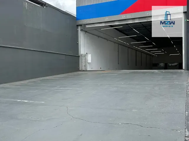 Galpão / Barracão com 742m², para alugar, no bairro Sapopemba em São Paulo