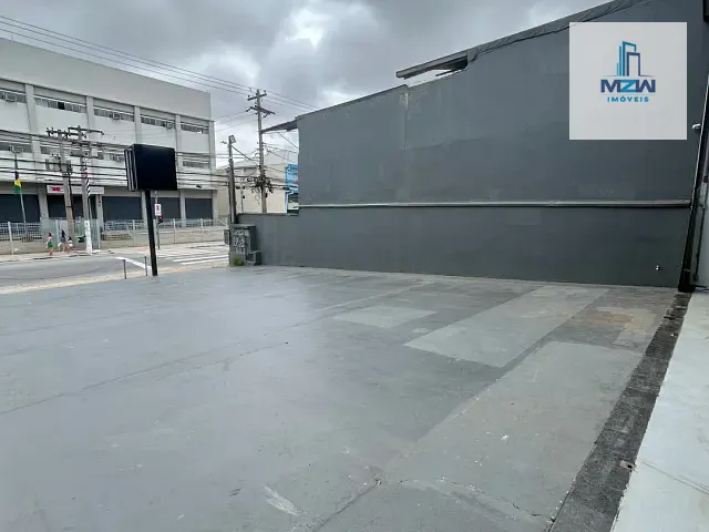 Galpão / Barracão com 742m², para alugar, no bairro Sapopemba em São Paulo
