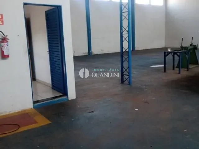Galpão / Barracão com 500m², para alugar, no bairro Jardim Blumenau em Artur Nogueira