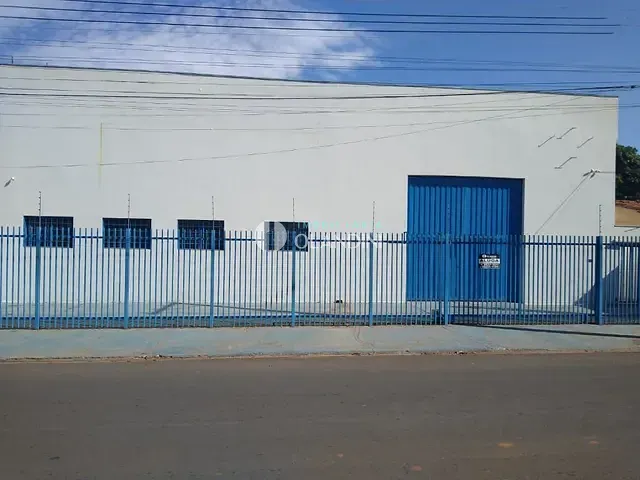 Galpão / Barracão com 500m², para alugar, no bairro Jardim Blumenau em Artur Nogueira