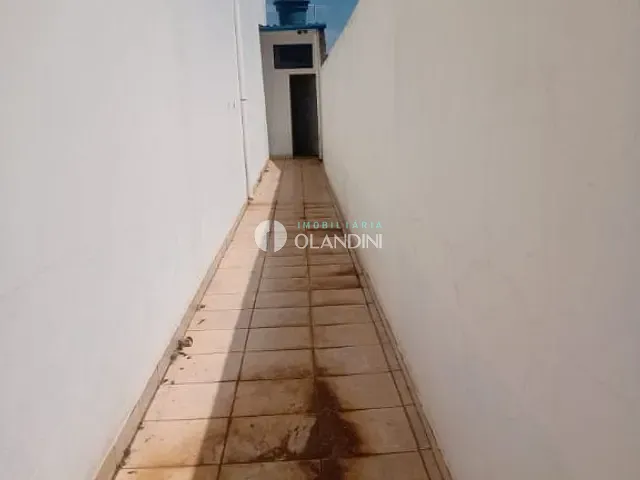 Galpão / Barracão com 500m², para alugar, no bairro Jardim Blumenau em Artur Nogueira