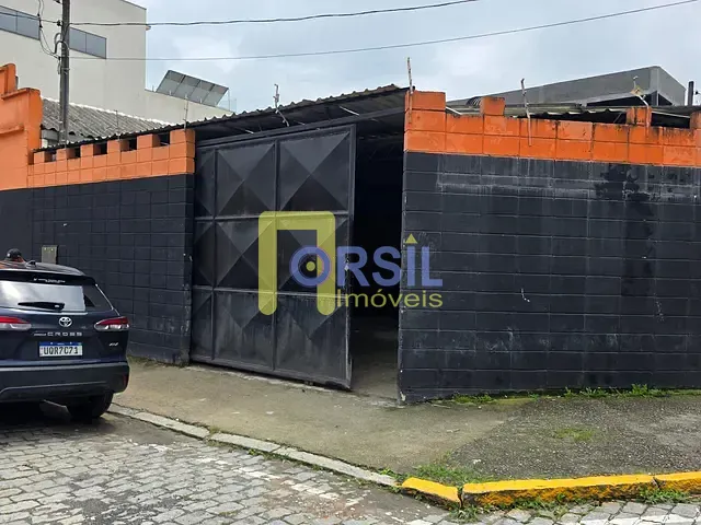 Galpão / Barracão com 119m², para alugar, no bairro Vila Industrial em Mogi das Cruzes