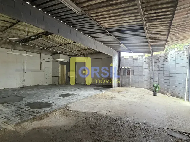 Galpão / Barracão com 119m², para alugar, no bairro Vila Industrial em Mogi das Cruzes