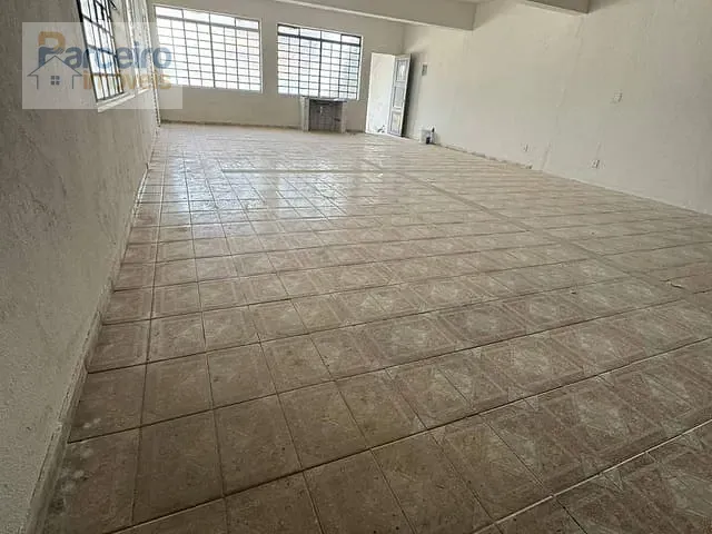 Galpão / Barracão com 320m², à venda, no bairro Cidade São Mateus em São Paulo