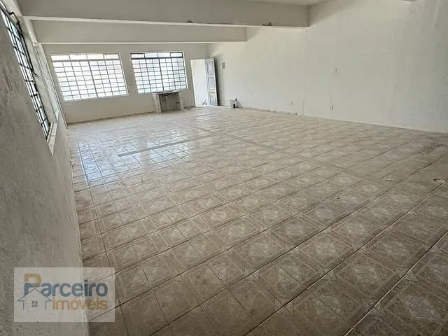 Galpão / Barracão com 320m², à venda, no bairro Cidade São Mateus em São Paulo