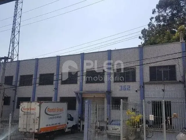 Galpão / Barracão com 2400m², à venda, no bairro Vila Carbone em São Paulo