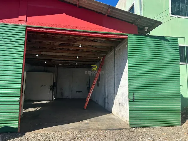 Galpão / Barracão com 200m², para alugar, no bairro Cascavel em Guarapuava