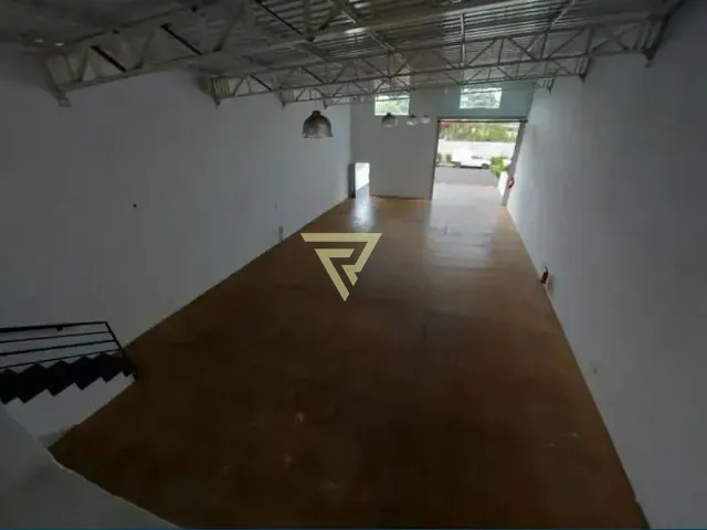 Galpão / Barracão com 300m², para alugar, no bairro Sumarezinho em Ribeirão Preto