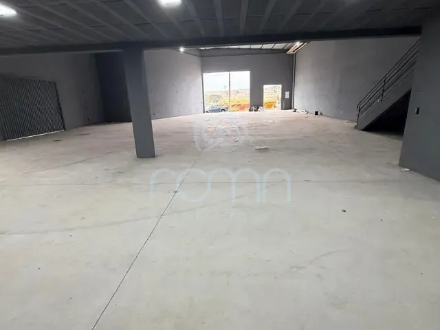 Galpão / Barracão com 715m², à venda, no bairro Centro Empresarial BR-153 em São José do Rio Preto