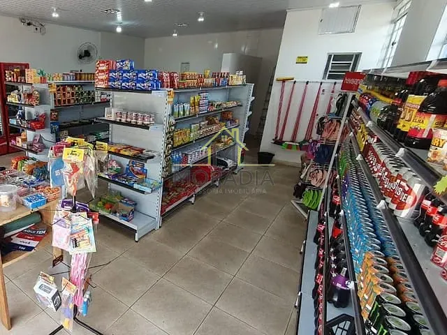 Galpão / Barracão com 280m², à venda, no bairro Parque das Orquídeas em Guaxupé