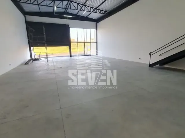 Galpão / Barracão com 336m², para alugar, no bairro Jardim Barcelona ii em Piratininga